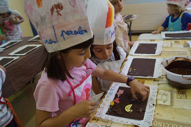 Taller infantil de chocolate