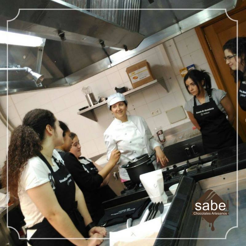 Stage de chocolatería en Chocolates Artesanos Isabel