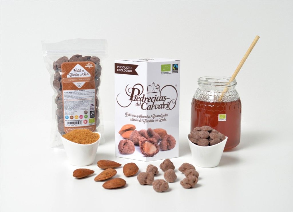 Piedrecicas del Calvario: chocolate artesano con almendra marcona ecológica y miel - producto típico de Aragón - Semana Santa Bajo Aragón