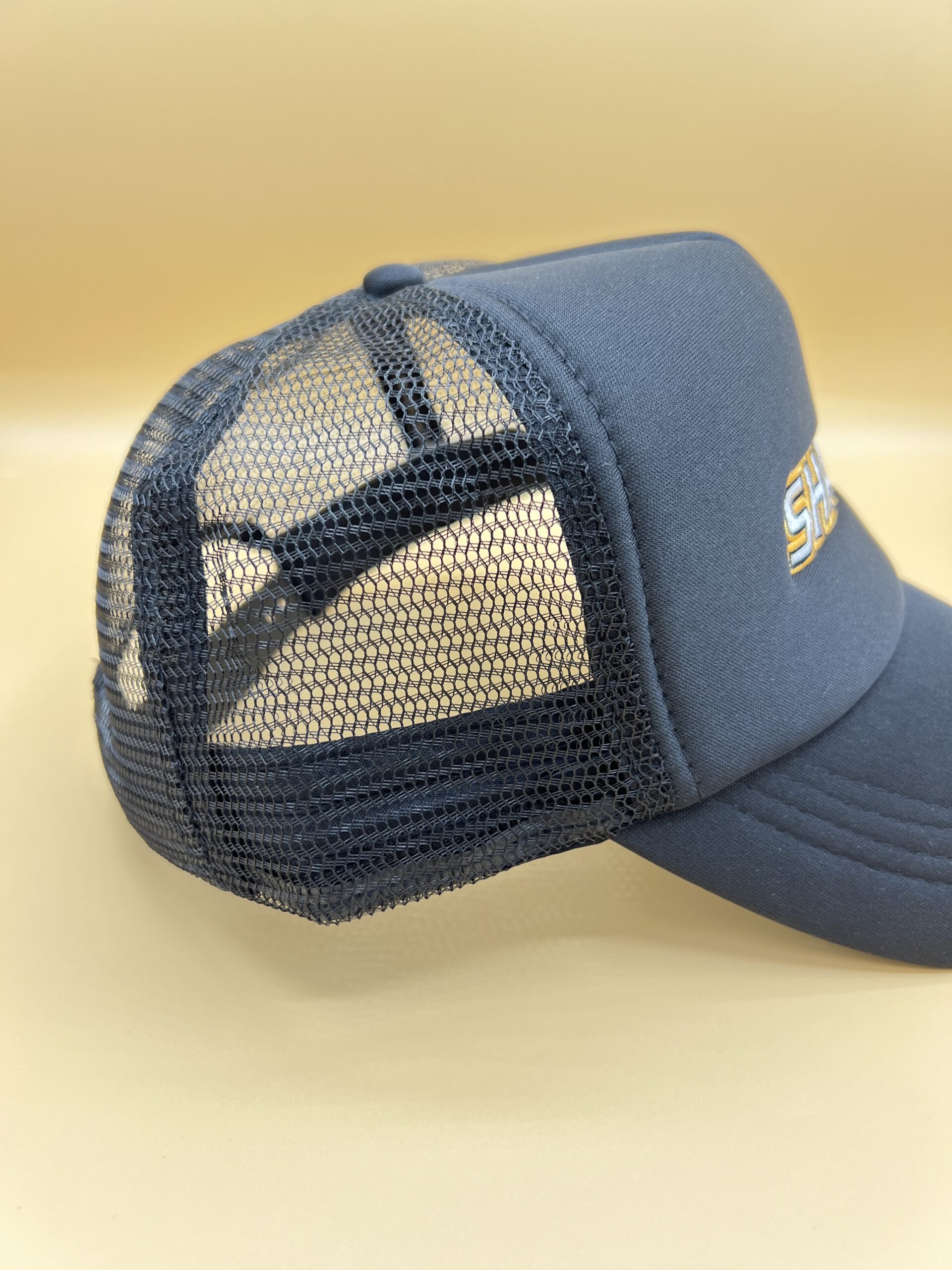 Gorra negra rejilla Sharp - Imagen 3