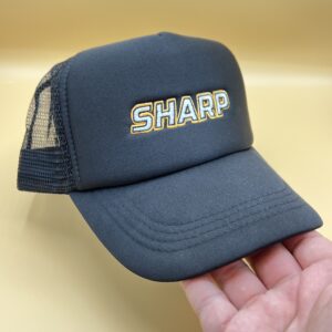 Gorra negra rejilla Sharp